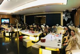公司年底活动：K歌聚会